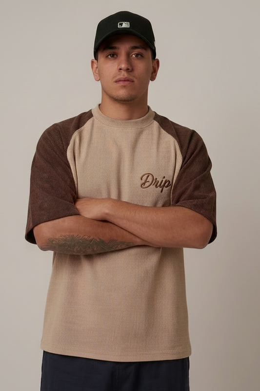 Camiseta en Pana Beige y Café Mangas Raglán 'DRIP'